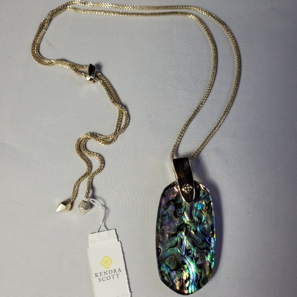 Kendra Scott Jewelry - Kendra Scott Inez Long Pendant Necklace